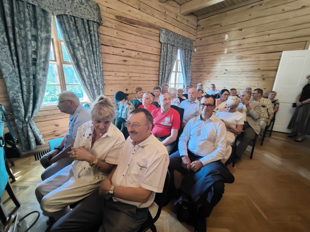Przybyli na forum 