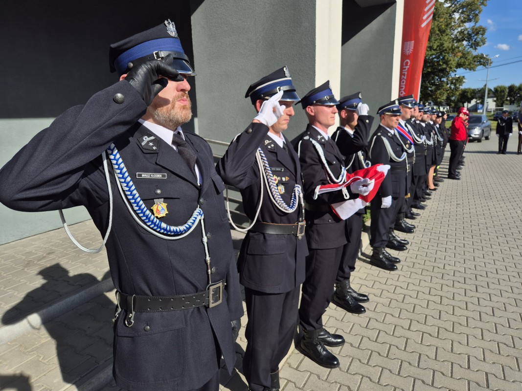 Strażacy podczas uroczystości