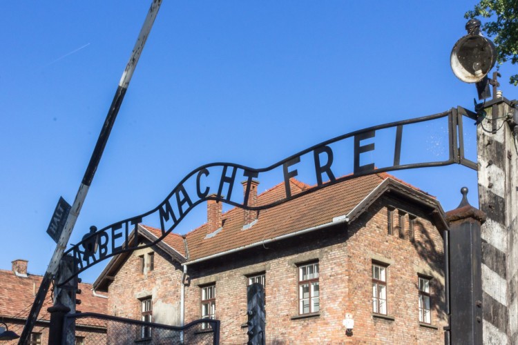 w poniedziałek, 27 stycznia - 75. rocznica wyzwolenia obozu Auschwitz-Birkenau. Będą utrudnienia na drogach