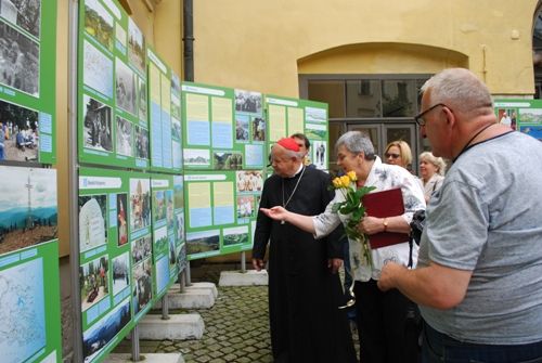 Wystawa poświęcona pamięci papieża Polaka