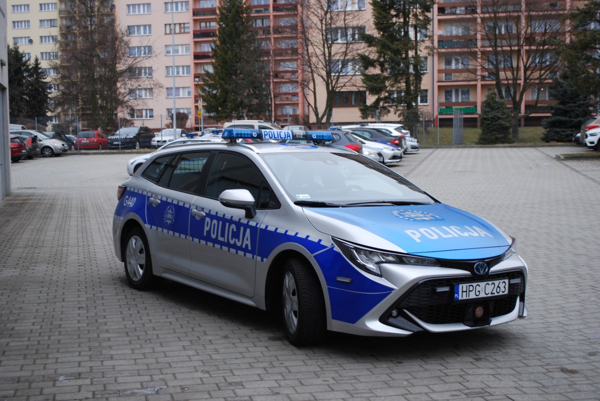 radiowóz marki toyota corolla 