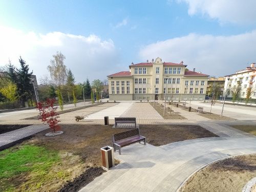 Bezpłatny parking przy ul. Focha otwarty 