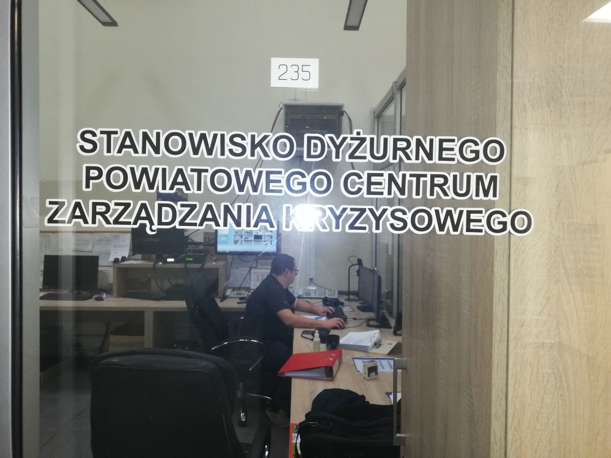 Stanowisko dyżurnego Powiatowego Centrum Zarządzania Kryzysowego 