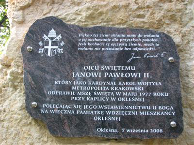 Kolejny punkt oznakowany na  Szlaku Miejsc Papieskich na Ziemi Chrzanowskiej