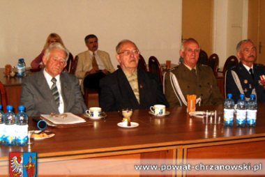Kombatanci w Starostwie - Konferencja &#8222;Udział Polaków w zbrojnych zmaganiach w czasie II wojny światowej&#8221;