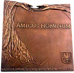 Zgłoś osobę, która działa na rzecz dobra innych! Ruszył nabór zgłoszeń do Konkursu o Nagrodę Samorządu Województwa Małopolskiego  „Amicus Hominum”