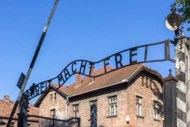 w poniedziałek, 27 stycznia - 75. rocznica wyzwolenia obozu Auschwitz-Birkenau. Będą utrudnienia na drogach