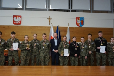 Młodzież w mundurach 