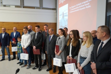 Sportowcy i trenerzy wyróżnieni przez starostę 