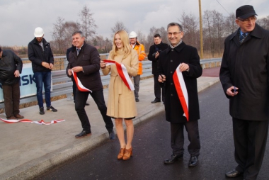 Powiat otworzył schetynówkę łączącą Chrzanów z Piłą Kościelecką 