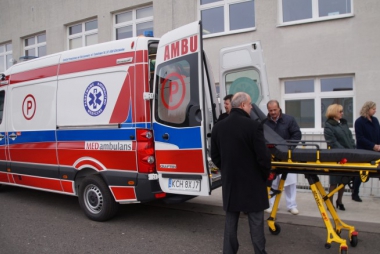 Chrzanowski szpital ma nową karetkę 