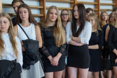 Uczcie się pilnie, nauki jest bardzo dużo 