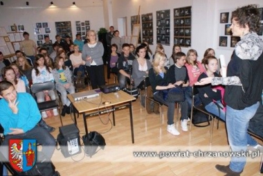 Maraton Pisania Listów w Powiatowym Młodzieżowym Domu Kultury 