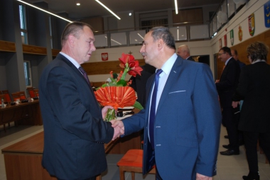 Radni powiatowi wybrali nowego starostę i wicestarostę oraz  przewodniczących rady 