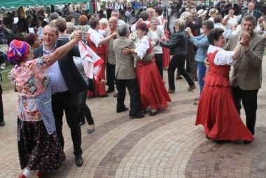 Seniorzy bawili się w Karniowicach 