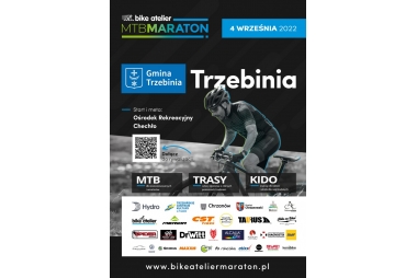 plakat informujacy o bike atelier maraton na szarym tle rowerzysta na rowerze w kasku niebieski napis z nazwą imprezy na fole na białym tle loga parterów