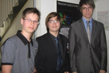 Trzech uczniów z powiatu chrzanowskiego zdobyło wysokie lokaty w największym konkursie informatycznym w Polsce